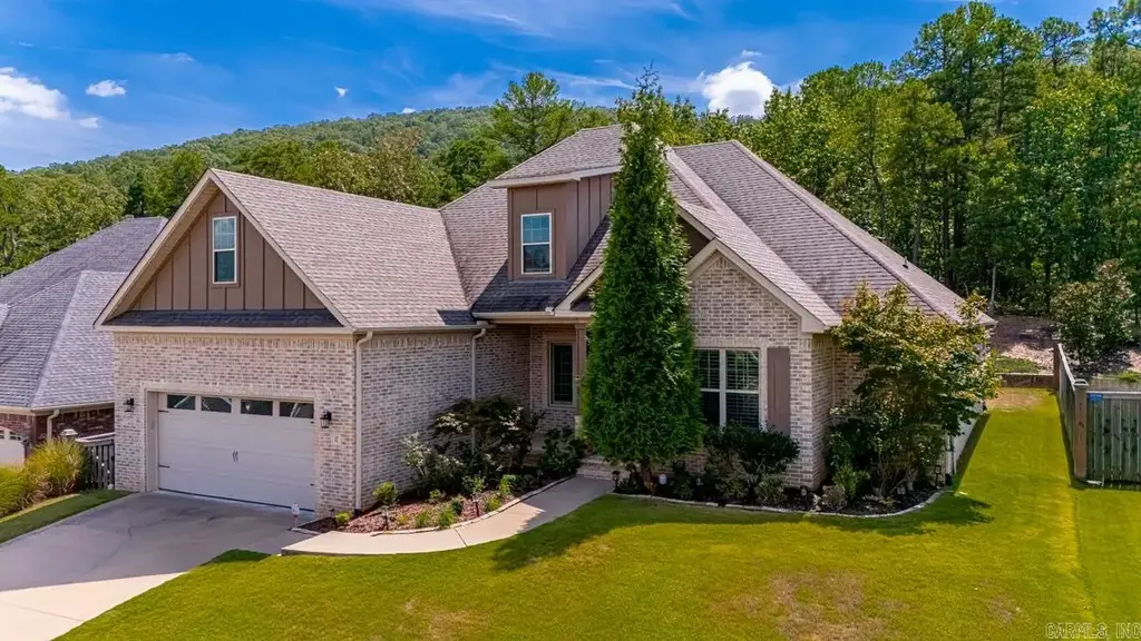 17 Rosans Court, Little Rock