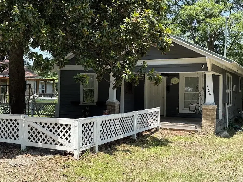 728 Mcbee Street, Malvern