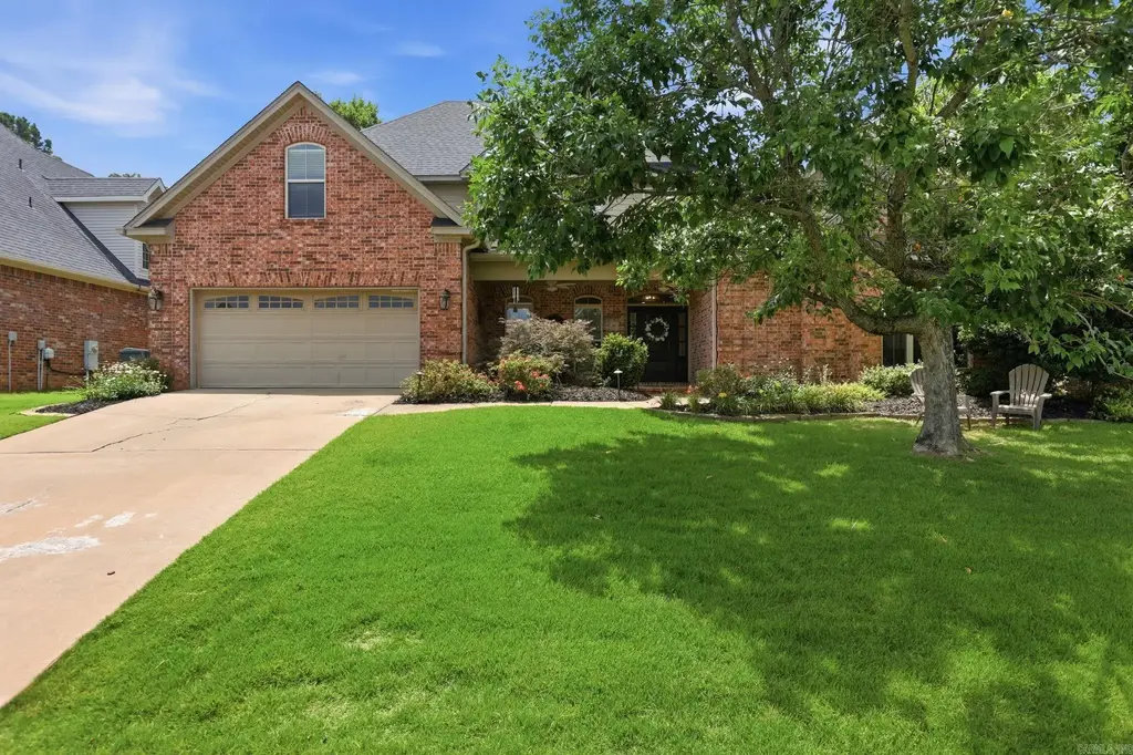 10 Epernay Circle, Little Rock