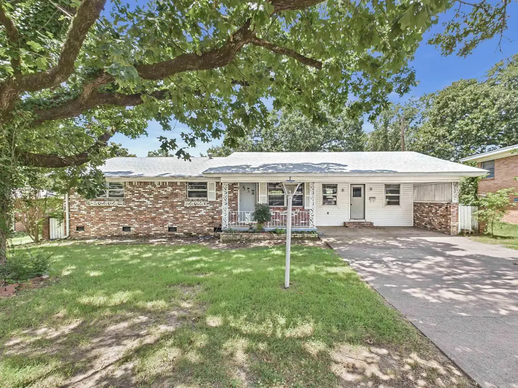 5 Cliffwood Circle, North Little Rock