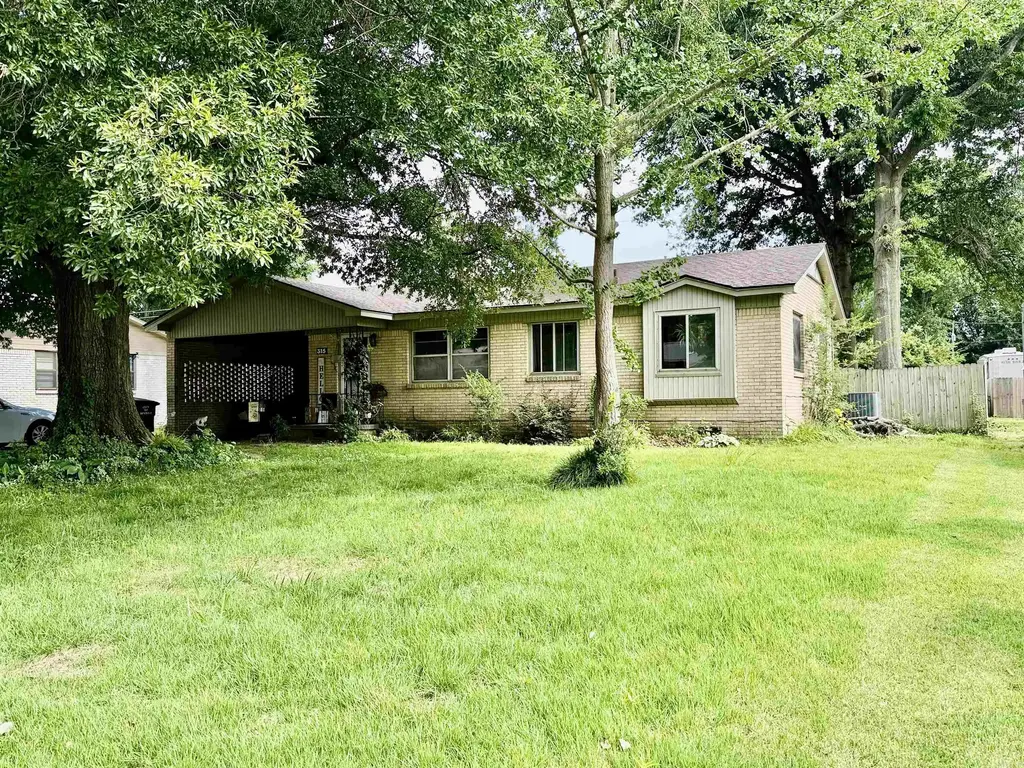 315 Clifton Dr, Wynne