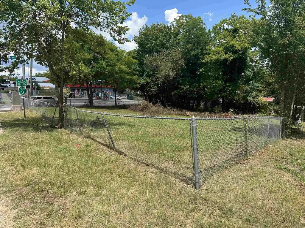 814 E Grand Avenue, Hot Springs