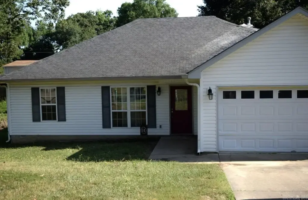 107 Hemlock Avenue, Sherwood