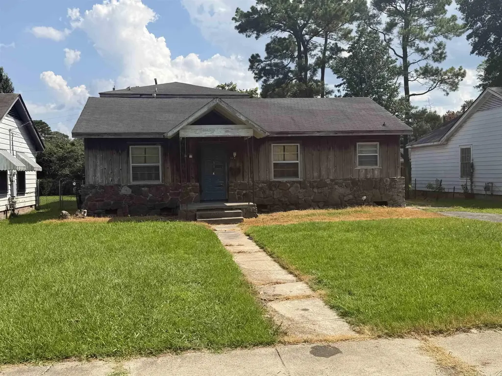 1404 W 23rd, Pine Bluff