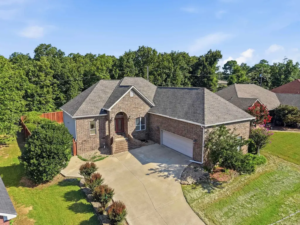 1521 Hidden Creek Drive, Sherwood