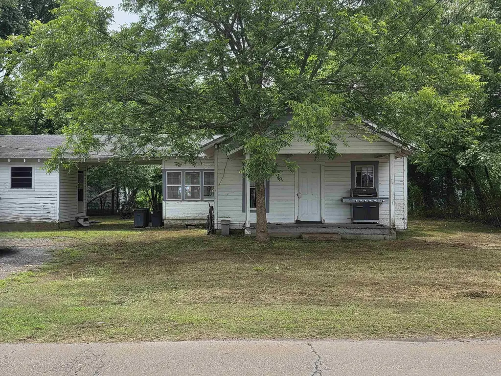 1604 Reeves Avenue, Mena