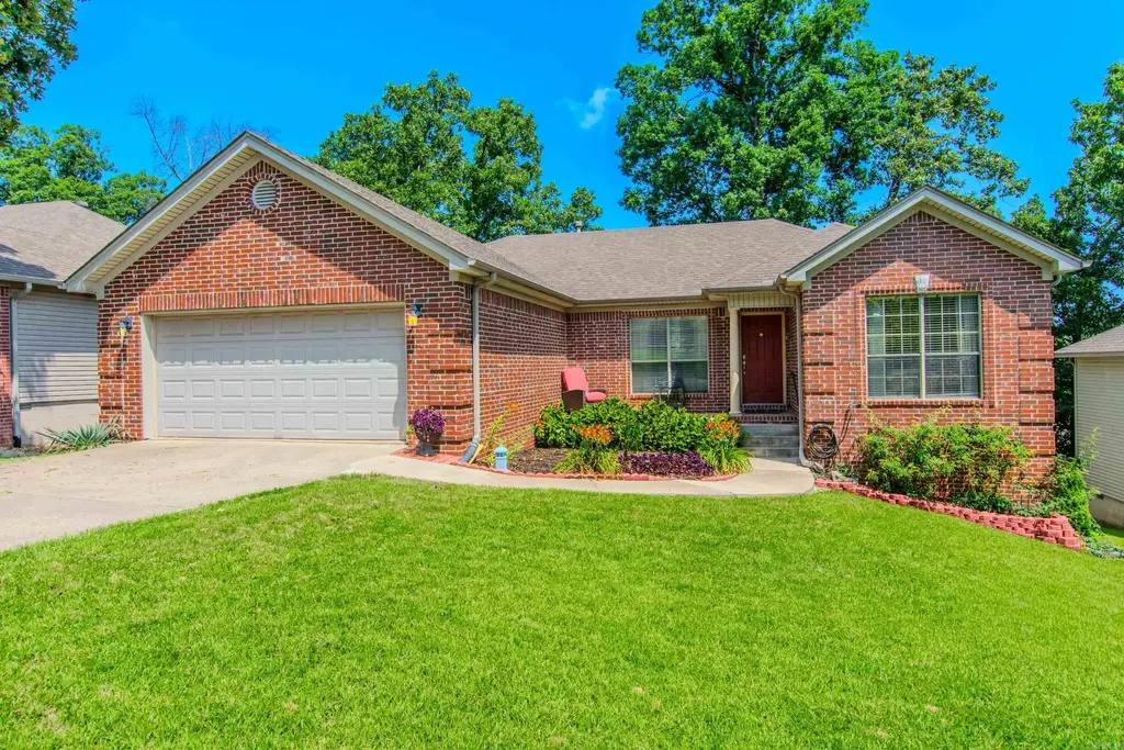 3044 Woodruff Creek Drive, Sherwood