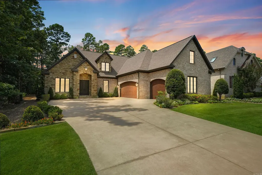 79 Hallen Court, Little Rock