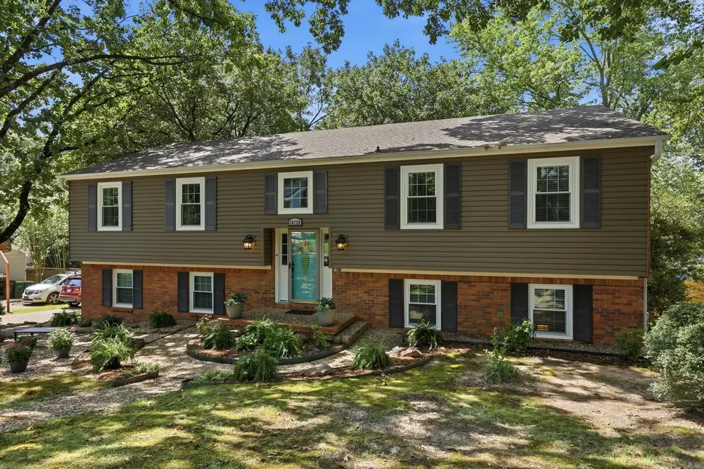 10725 Crestdale Lane, Little Rock