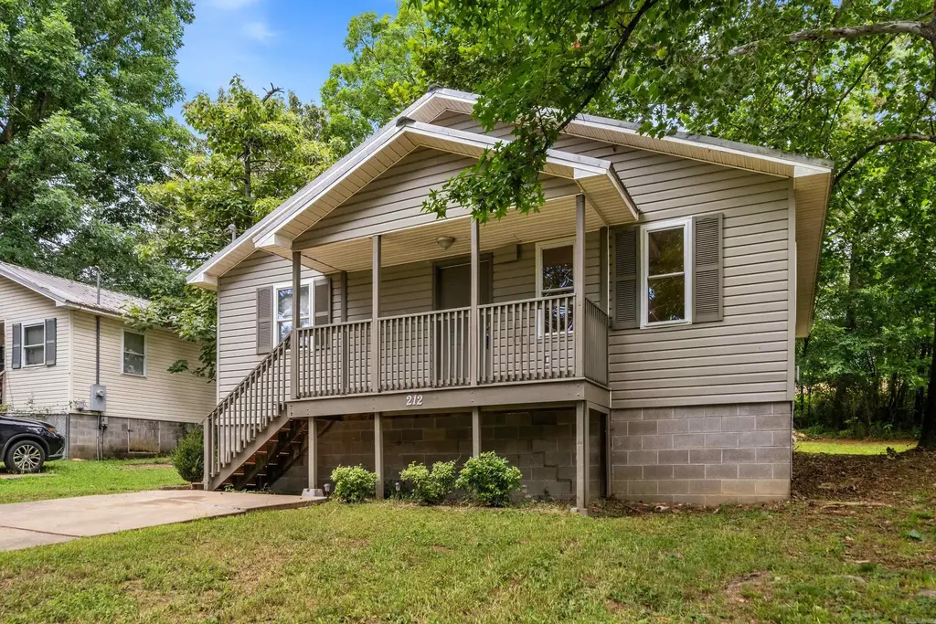 212 Bayard Street, Hot Springs