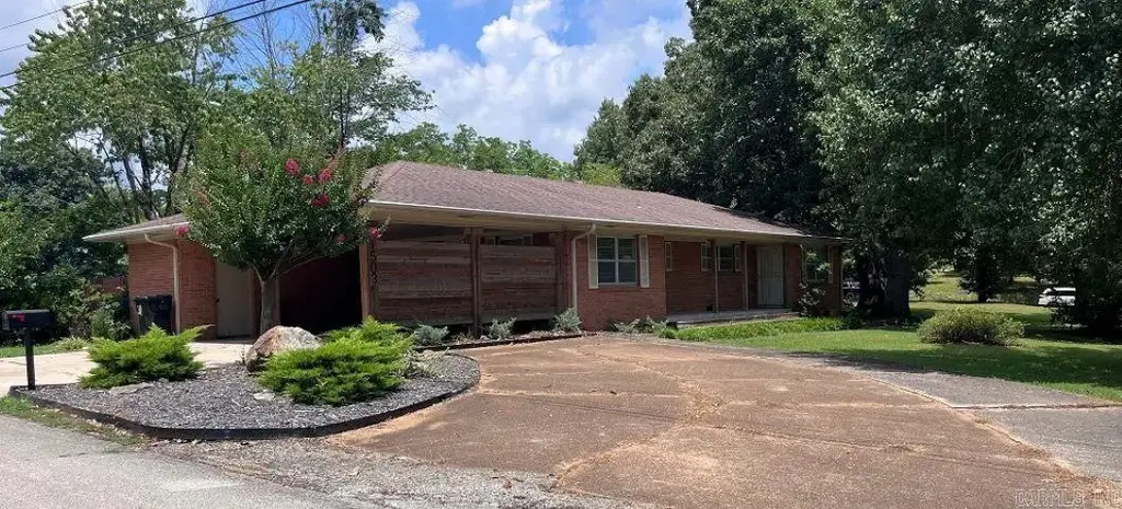 1503 N Thomasville Street, Pocahontas
