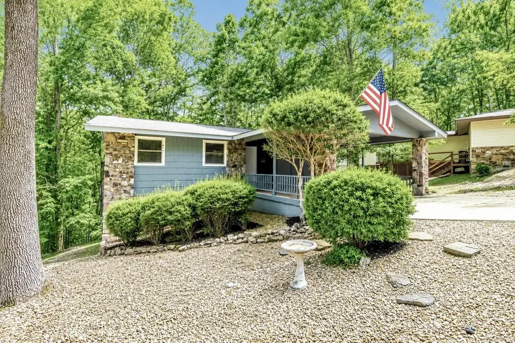 28 Alina Lane, Hot Springs Village