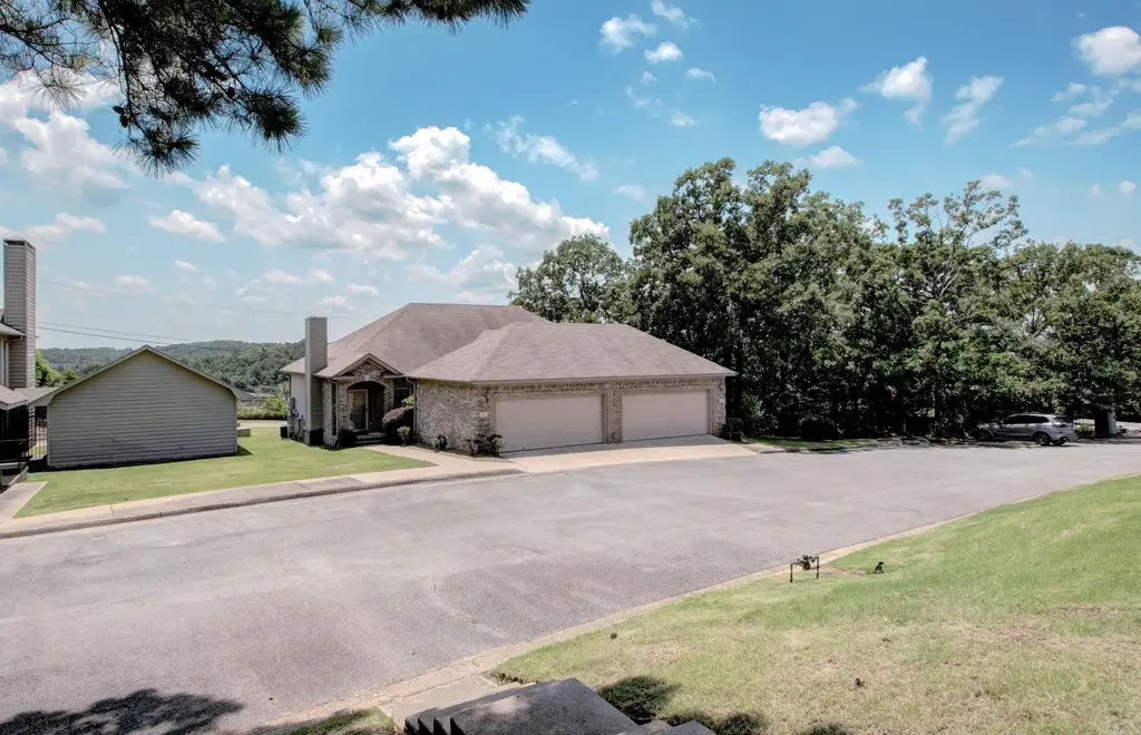 41 Reservoir Heights Drive, Little Rock