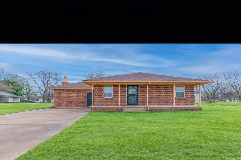 430 Front Street, Gilmore