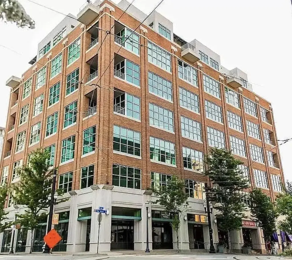 200 River Market Avenue, Little Rock