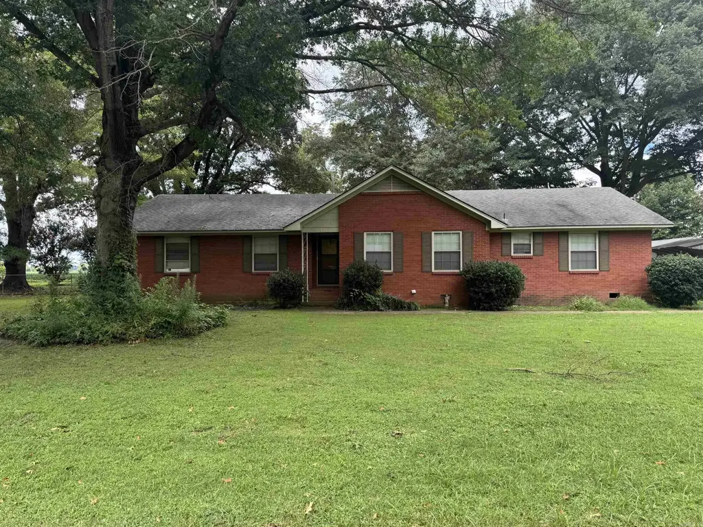 98 Lee Road 306 Road, Marianna