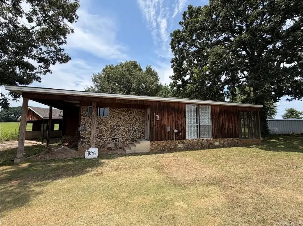 9846 W Highway 64, Clarksville