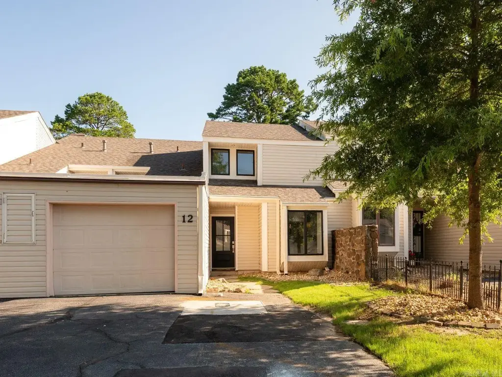12 Fairway Woods Circle, Maumelle