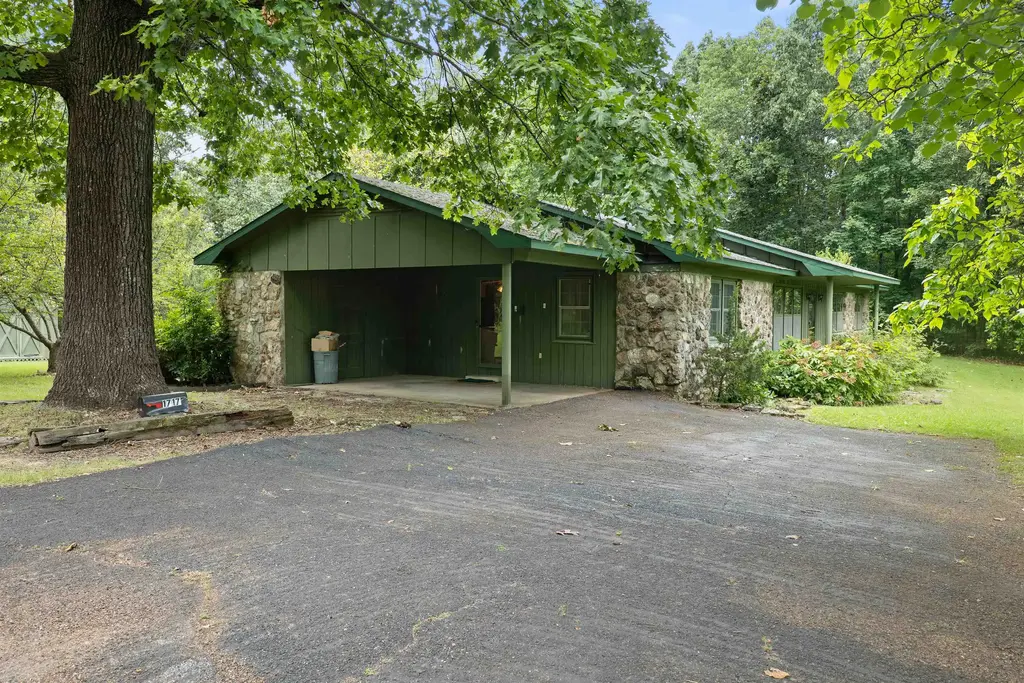 1717 Hwy 63, Williford