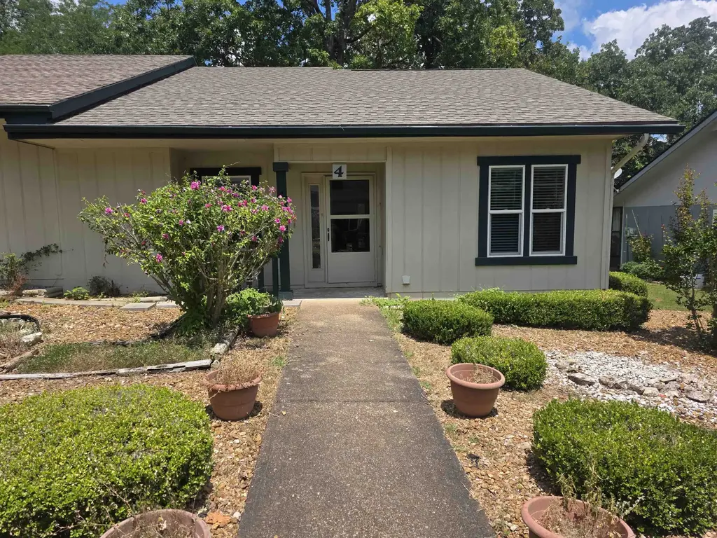 4 Spring River Lane, Cherokee Village
