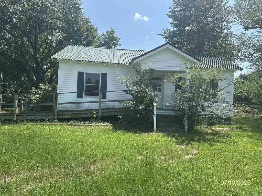 7512 Highway 103, Clarksville