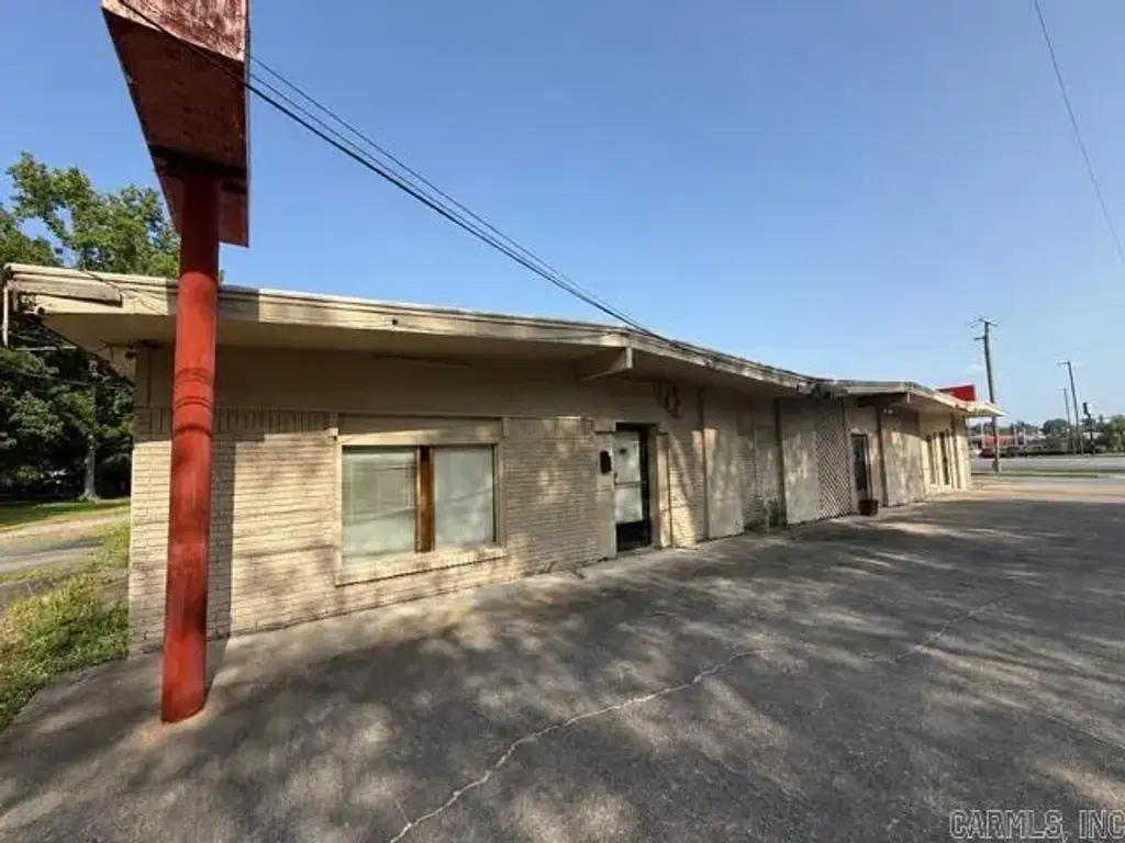 2621 S Fir Street, Pine Bluff