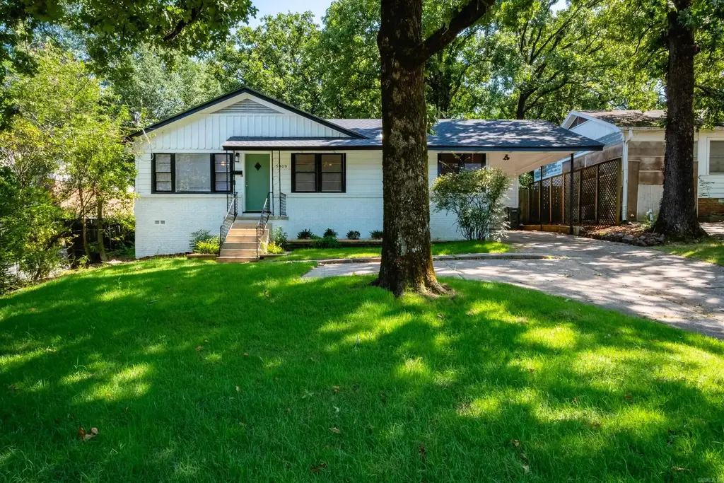 5909 Lee Avenue, Little Rock