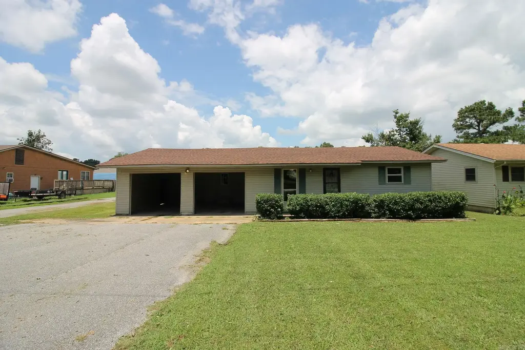 1301 Roberts Dr., Paragould