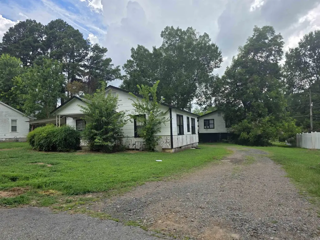 210 N Monroe St Street, Cabot