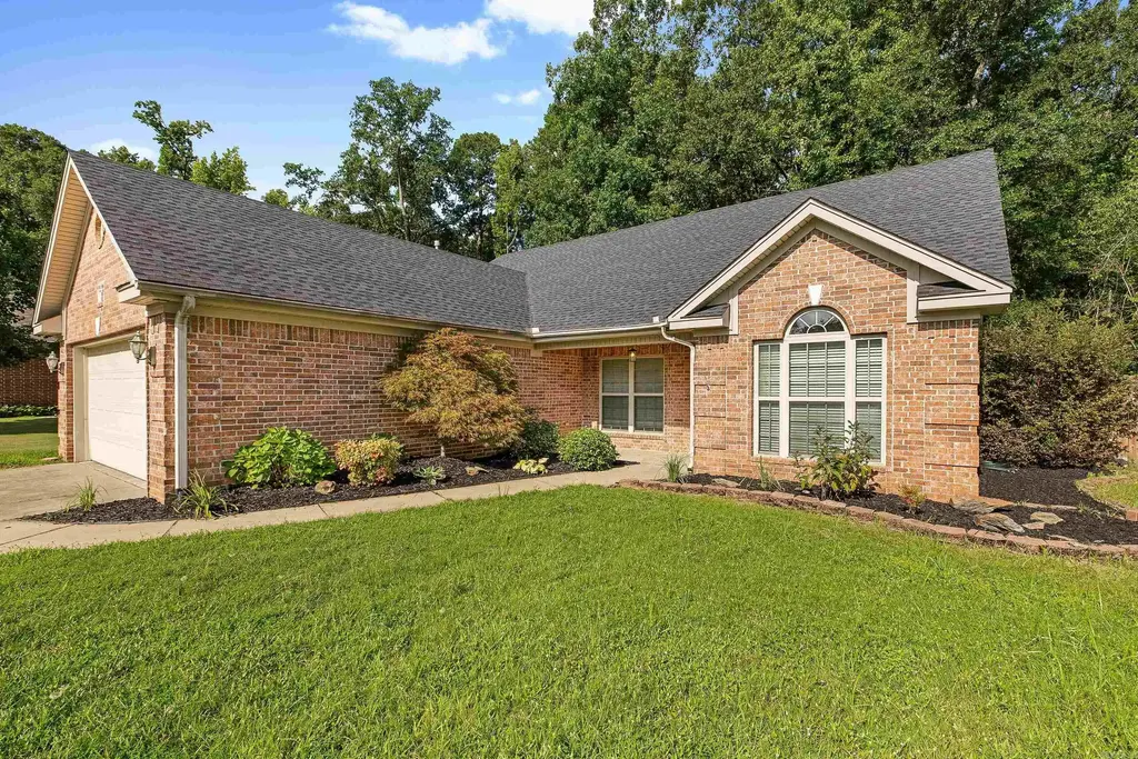 325 Madison Place Circle, Benton