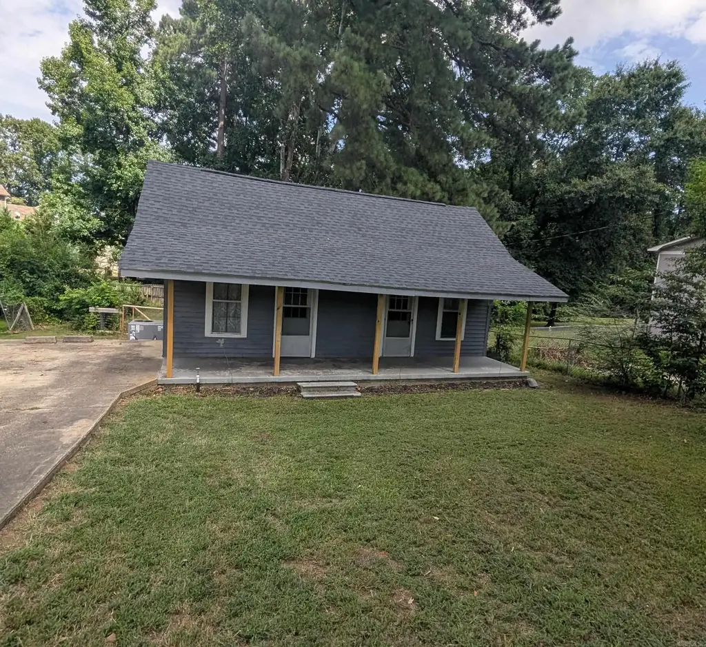 2115 Wright Avenue, Benton
