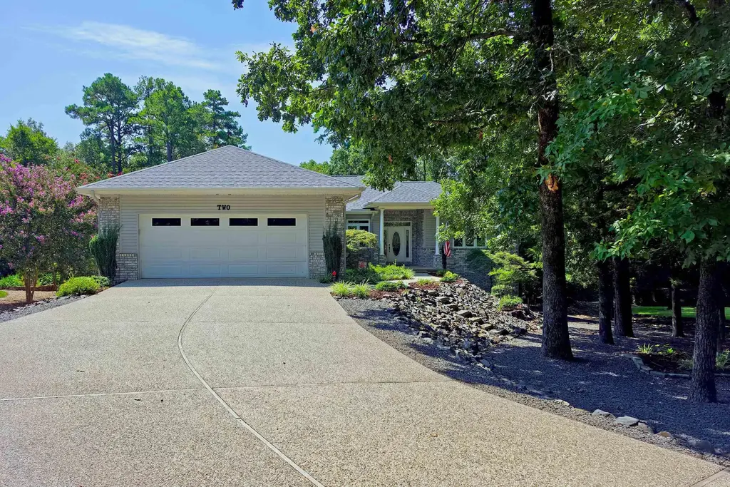 2 Sanchez Cove, Hot Springs Village