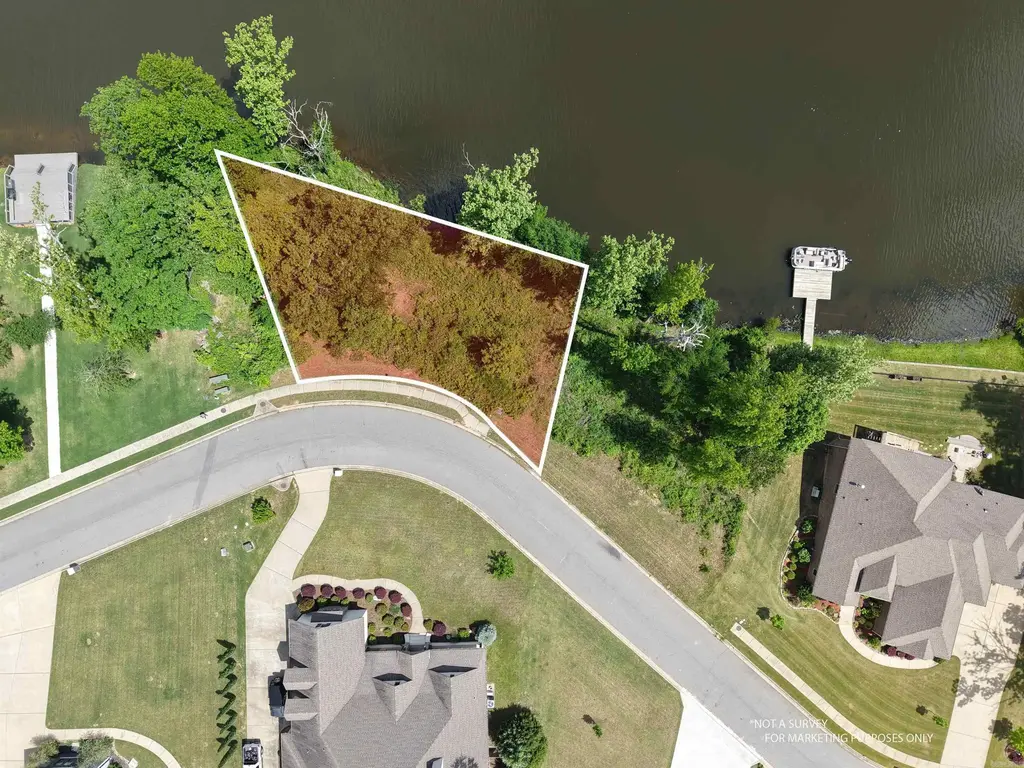 7542 S Shoreline Drive, Benton