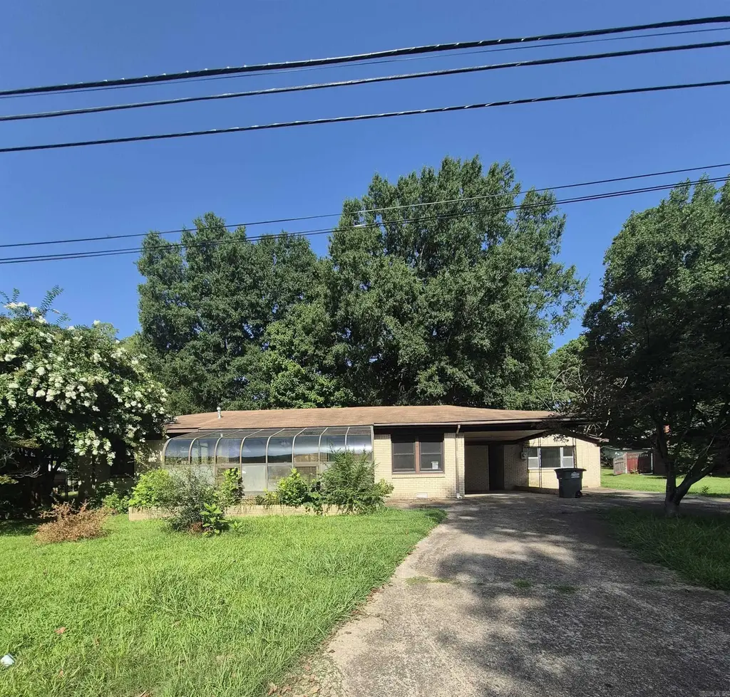 206 S Collison Avenue, Bald Knob
