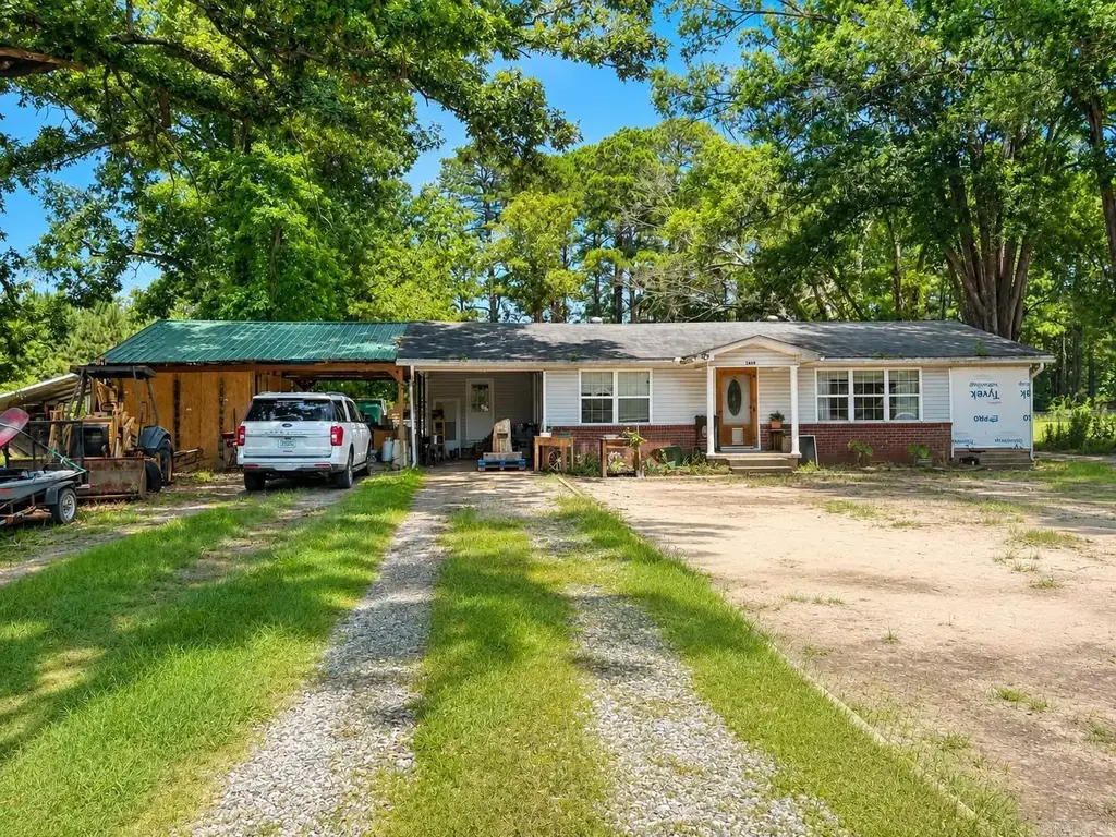 3878 Central Road, Gurdon