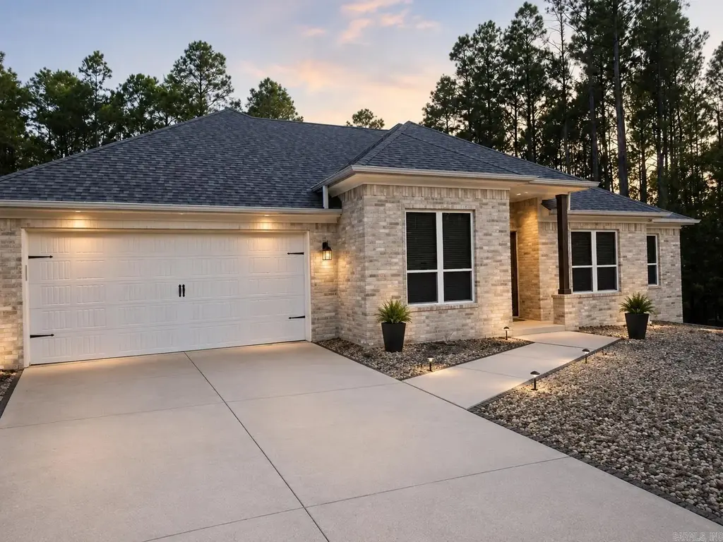 17 Vigoroso Lane, Hot Springs Village