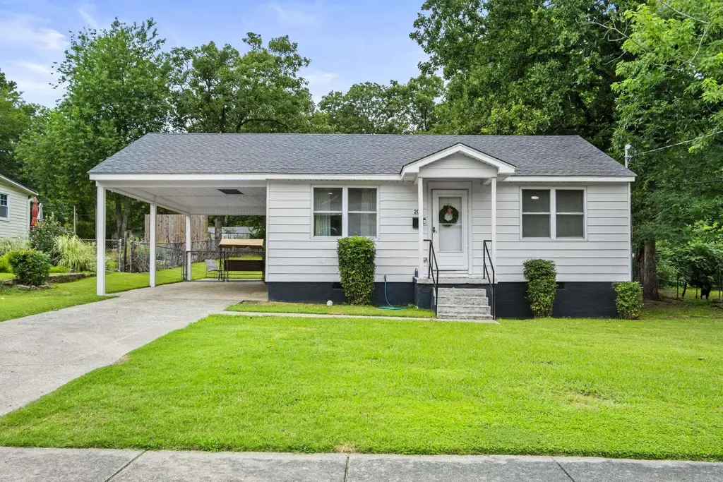 201 Sherwood Avenue, Sherwood