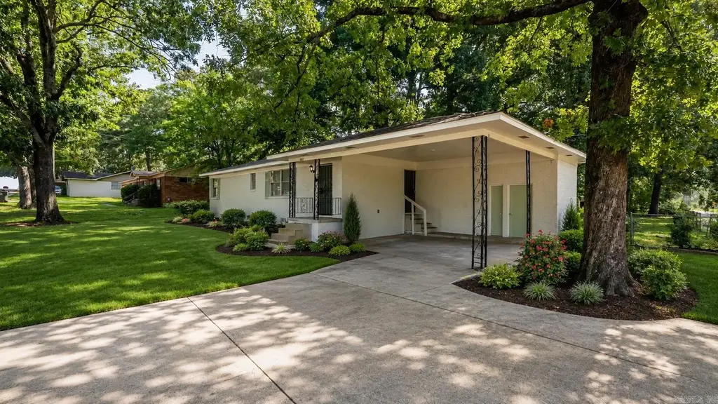10017 Chicot Road, Little Rock