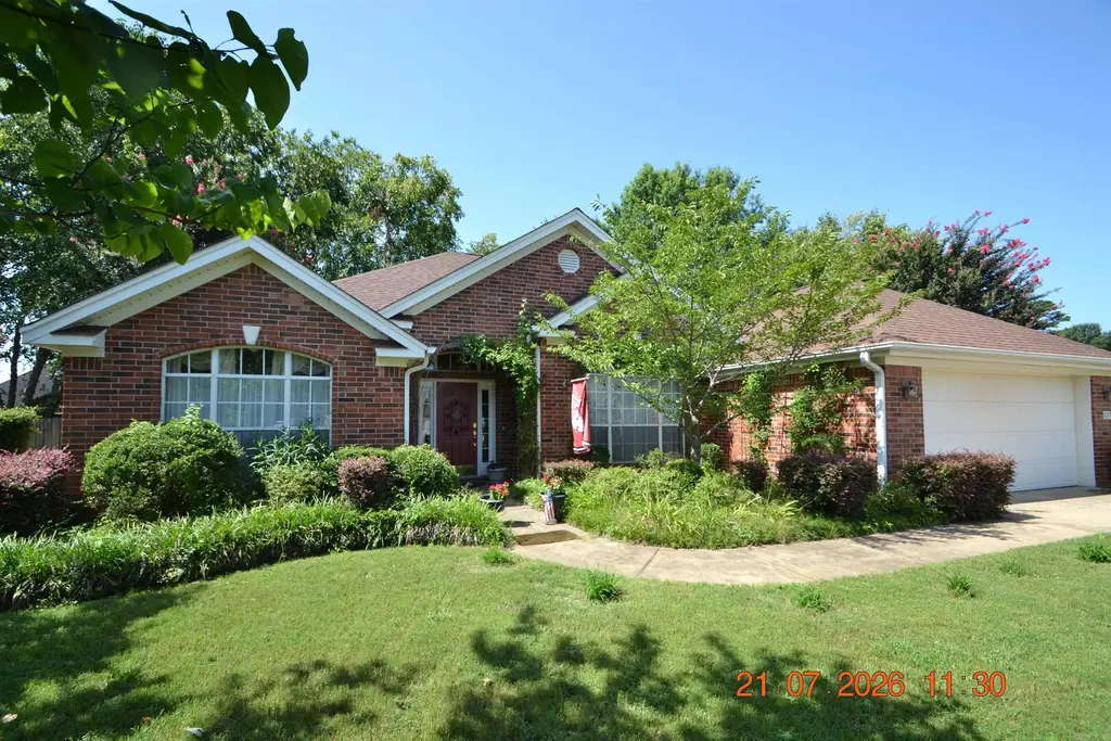 1207 Kynlee Cove, Bryant