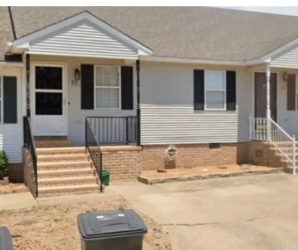 2910 E Moore Avenue, Searcy