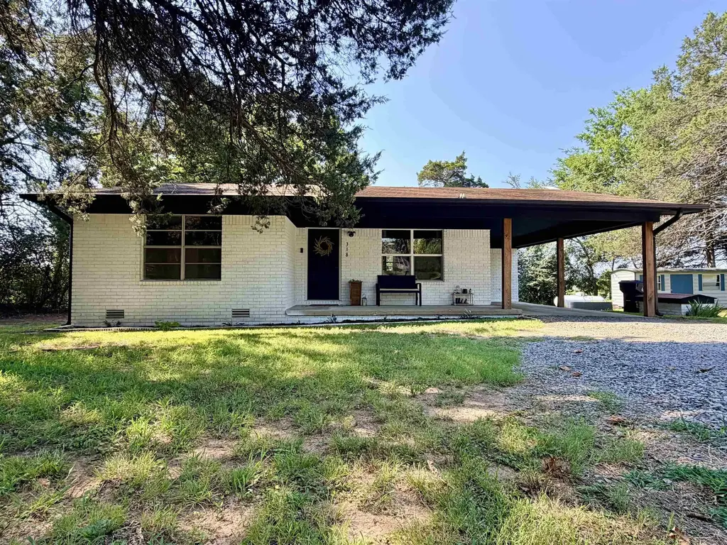 318 Blair Rd, Greenbrier