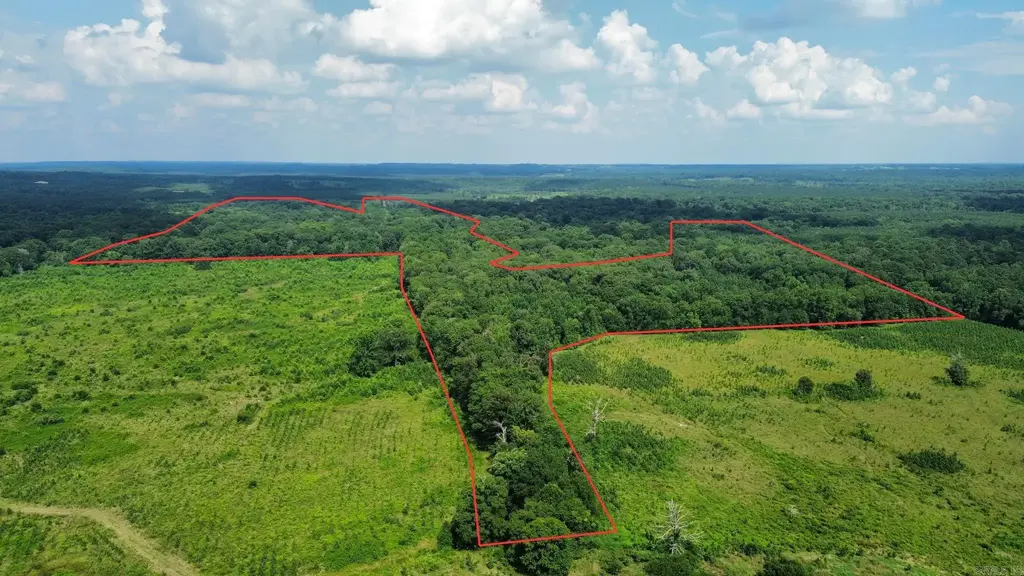 000 Sevier Cr 25 / Greyland Rd., Dierks