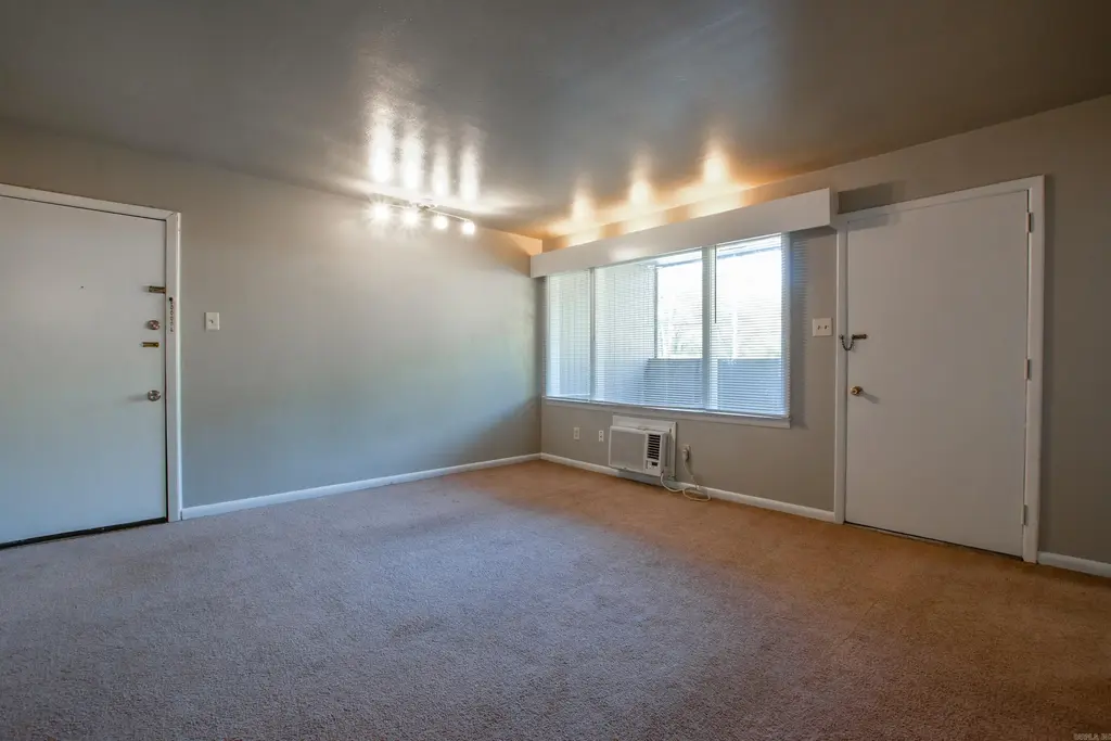 123 N Polk Street, Little Rock