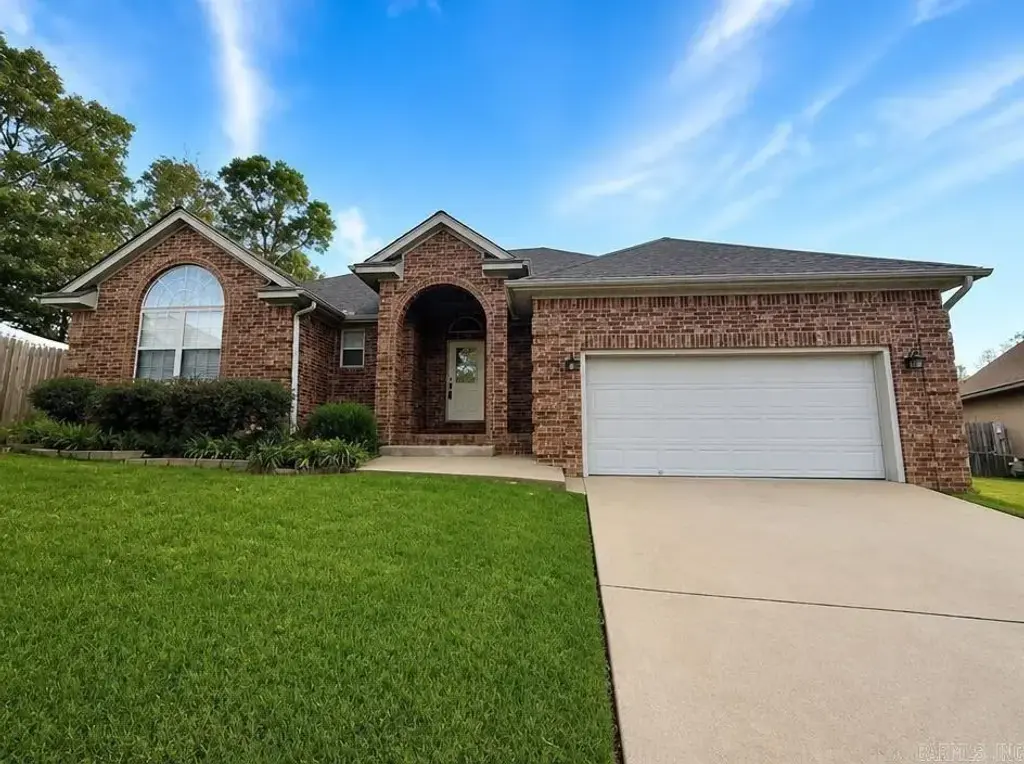 2 Harmony Cove, Maumelle
