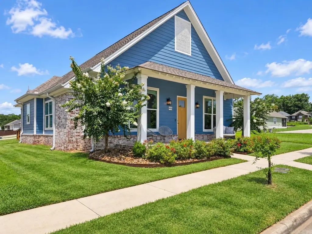 5 W Citron, Bryant