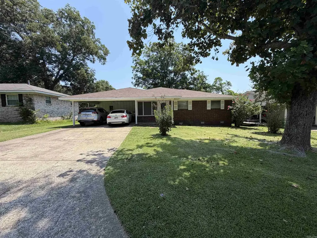 5812 Del Prado Drive, North Little Rock