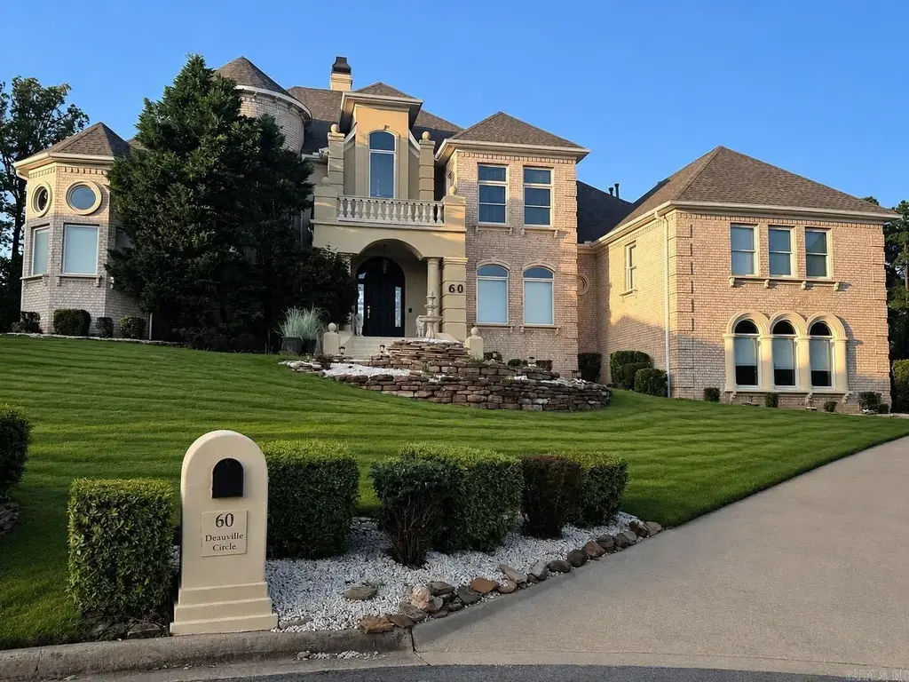 60 Deauville Circle, Little Rock