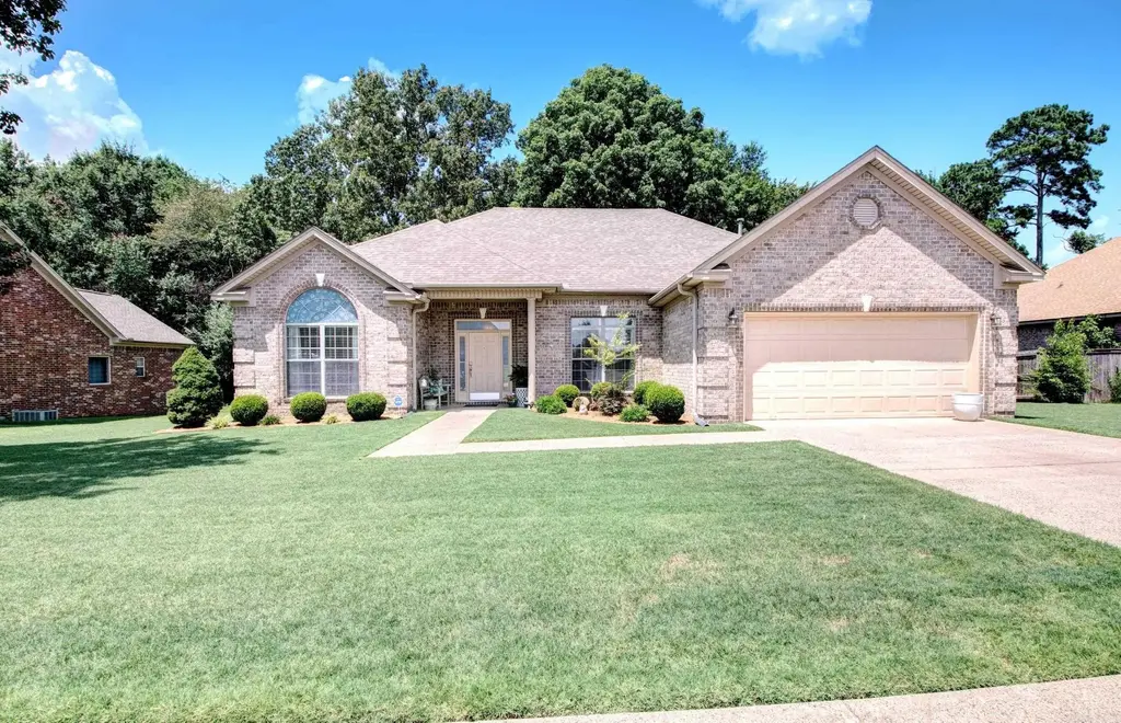 3816 Legacy Village Dr., Benton