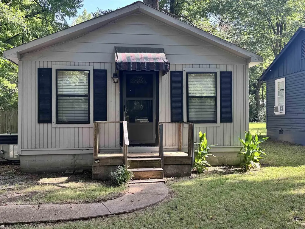 410 Ne 3rd Street, Bryant