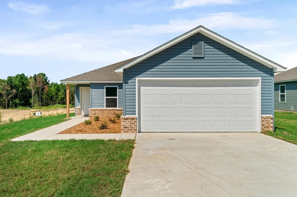 6112 Croft Avenue, Benton